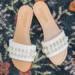NWOT Mystique Calgary Slide Sandal White Jewel
